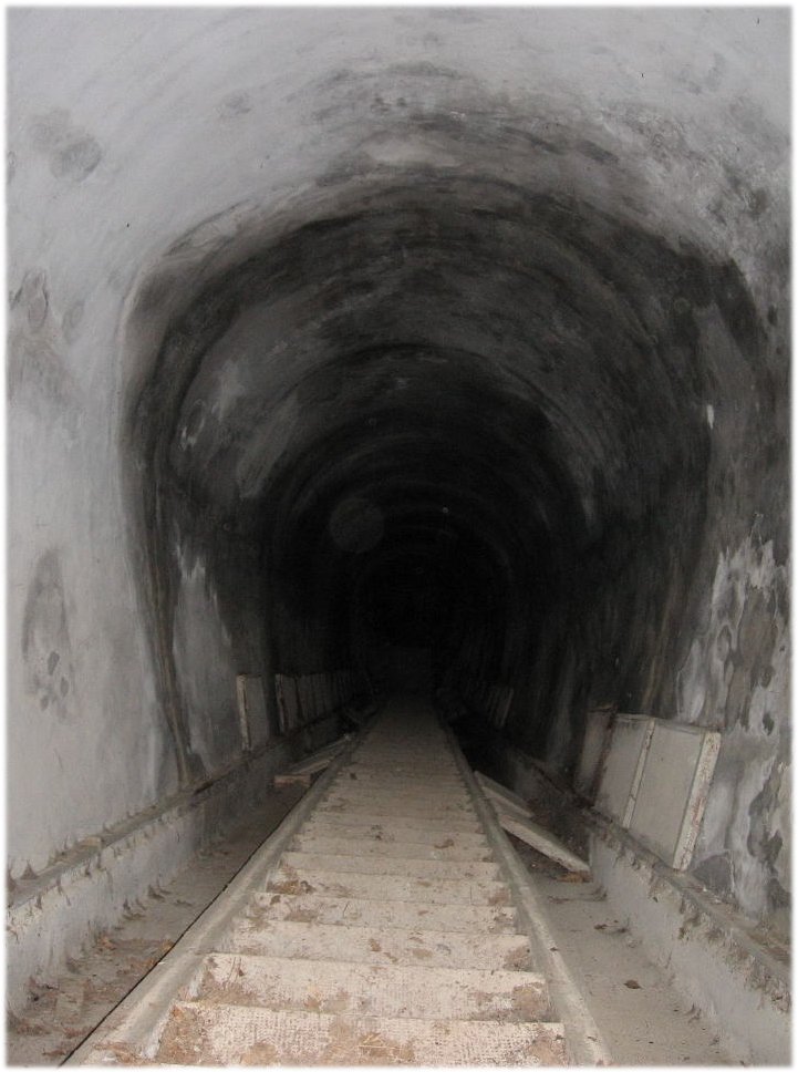 I tunnel segreti del Monte Conero