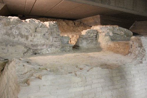 Le mura romane sotto il Tribunale di Ancona